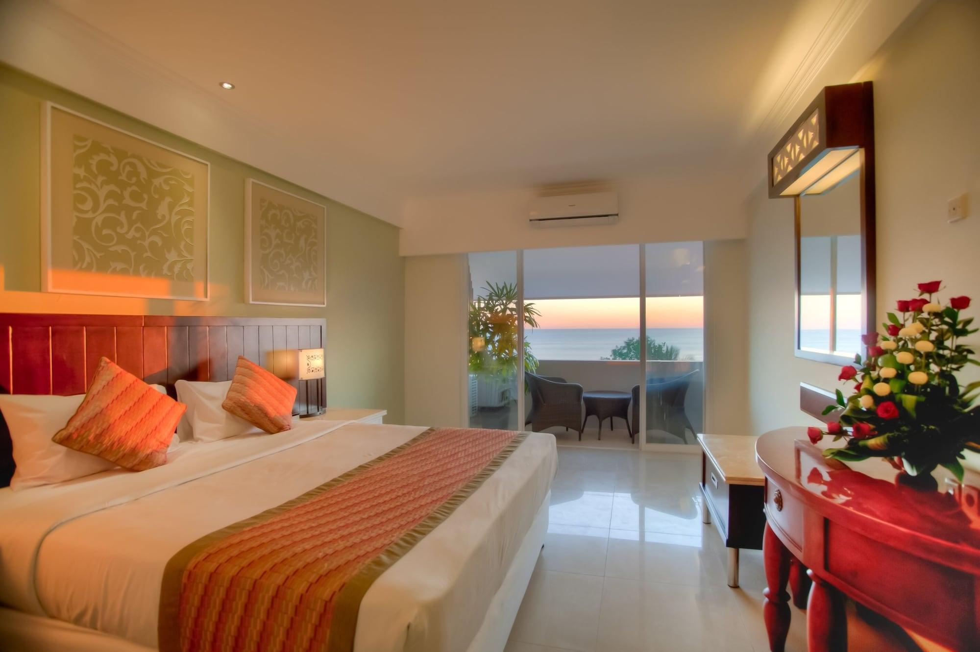 Kuta One Party Hotel Екстериор снимка