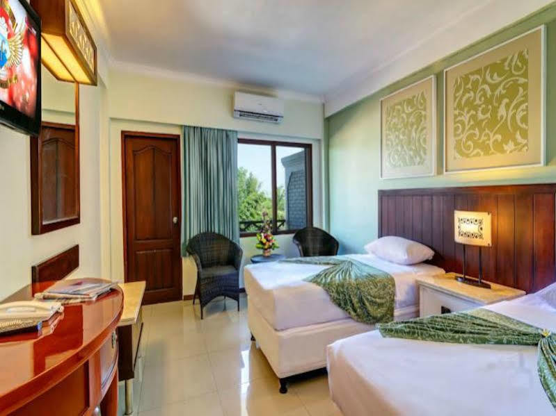 Kuta One Party Hotel Екстериор снимка